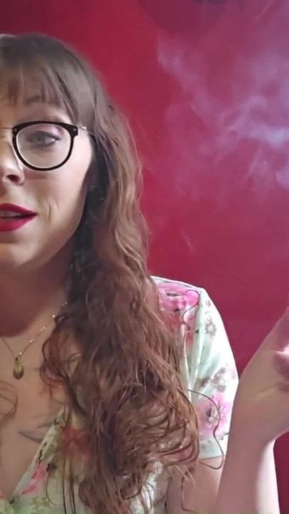 Would I date a non-smoker, and other smoking fetish questions answered | Clip 2