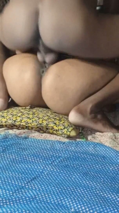 Dhire se daliye, virgin hu' - Desi high school girl 18+ talking dirty in hindi and losing her anal virginity | Clip 2