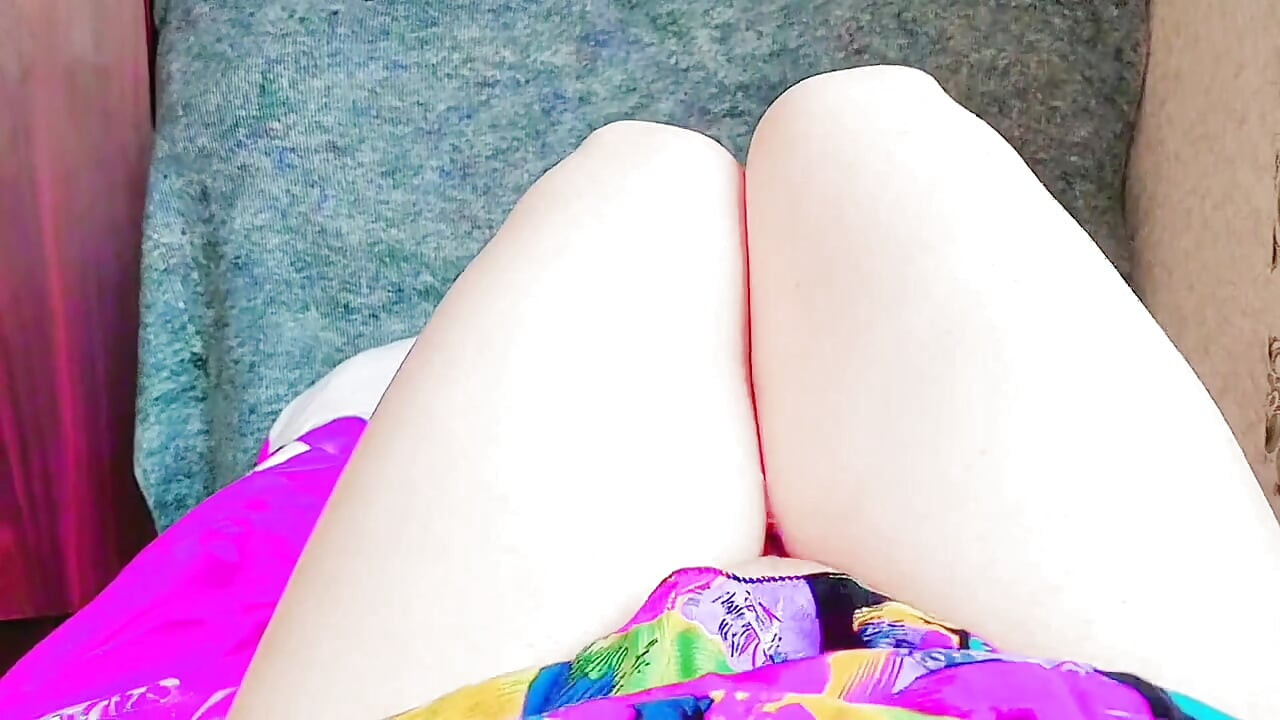 Zuppietto love छाया में खेलती है