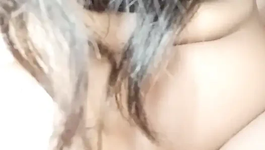 Memek becekku dientot habis-habisan sampai lubang pantatku menganga lebar