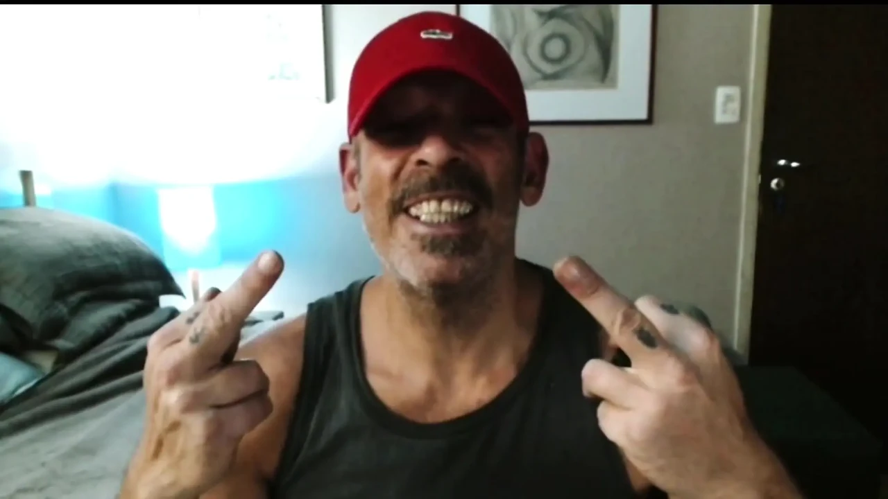 Smoking Cigarrete, Tabaco, Ok, Fap House?