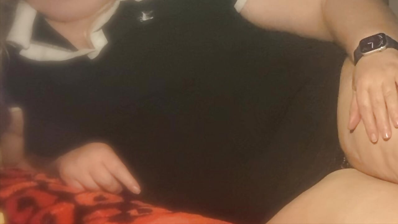 Friend's GILF Caught Me Watching Her - Handy Gilf