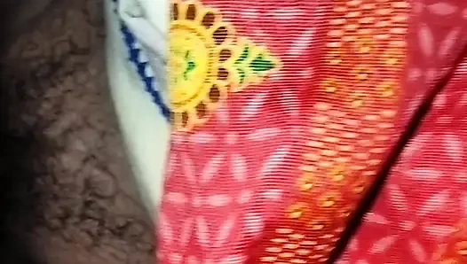 15 inçlik yarakla bir gecede sikiliyor. Hintli ateşli kadın | Hintli kadın