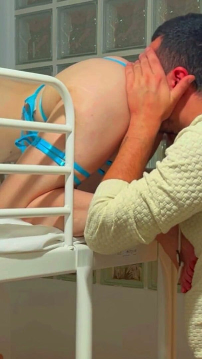 The Stepdad Has His Horny Stepdaughter's Pussy for Breakfast ! | Clip 1