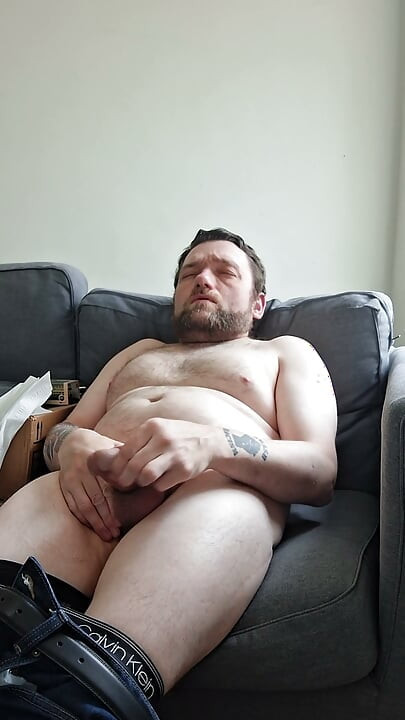 Intense cum from chubby cub guy