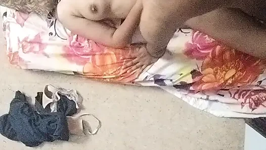 Çift tarafından ev yapımı sikiş