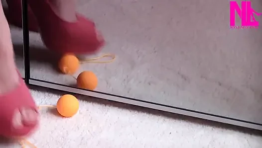 Pembe açık ayak parmaklı sandaletli vajina taşakları yalınayak