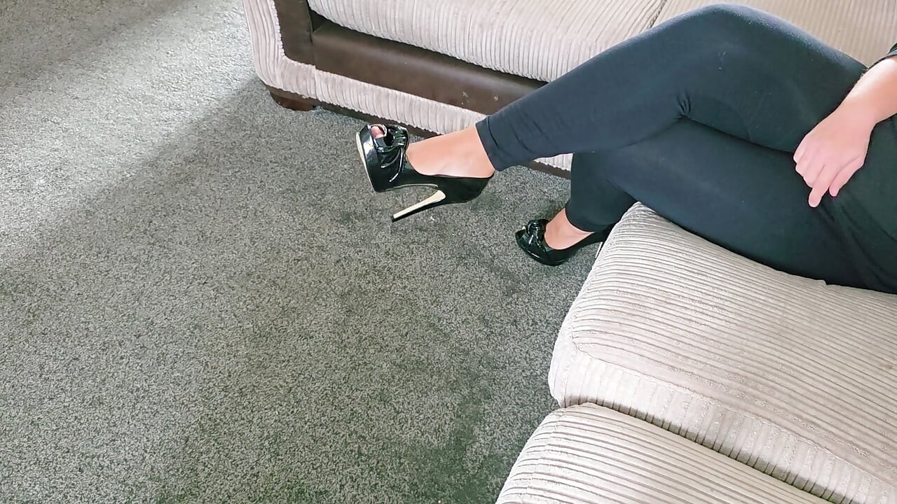 wife tease's and kicks
