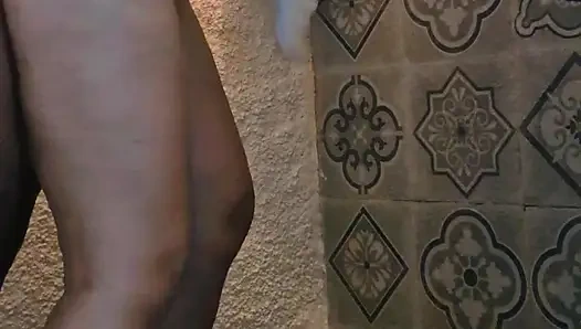 Bonnie Pounds Her Lucky Fan Until He Prematurely Cums and Uncontrollably Pisses on Her Sexy Body
