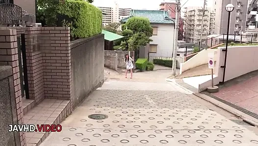 Ruka mihoshis lagi asik muasin memeknya dengan gaya jav sampai dicrot di dalam