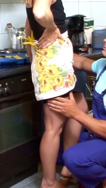 Epic moment from "German Mature Wife Seduces Worker to Cheating Vintage Sex"