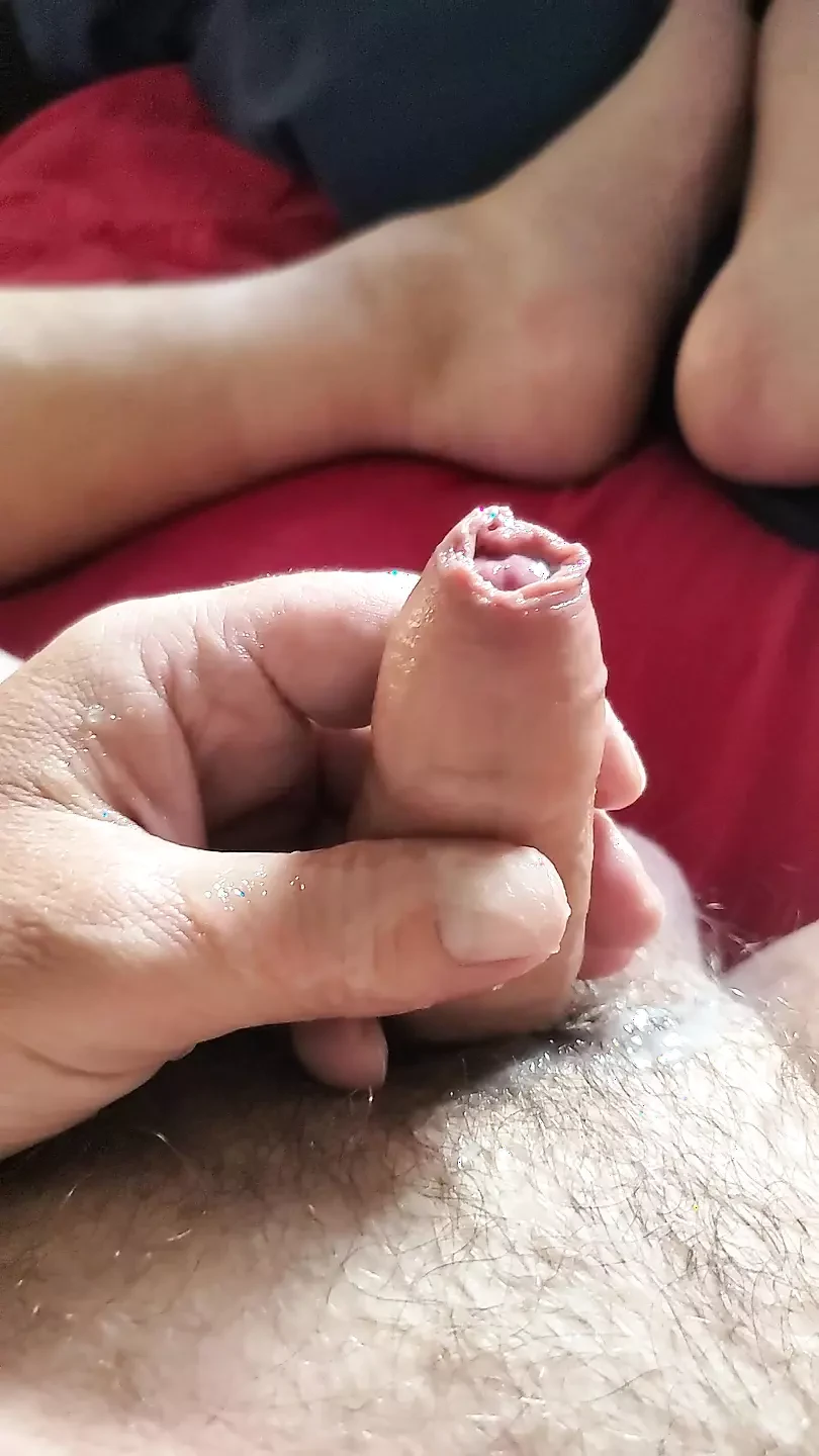 Polla sin cortar esperma