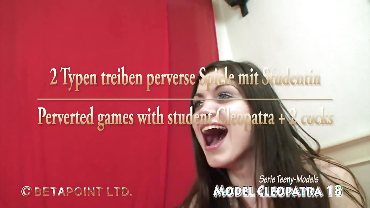 Giochi perversi con la studentessa Cleopatra e 2 cazzi