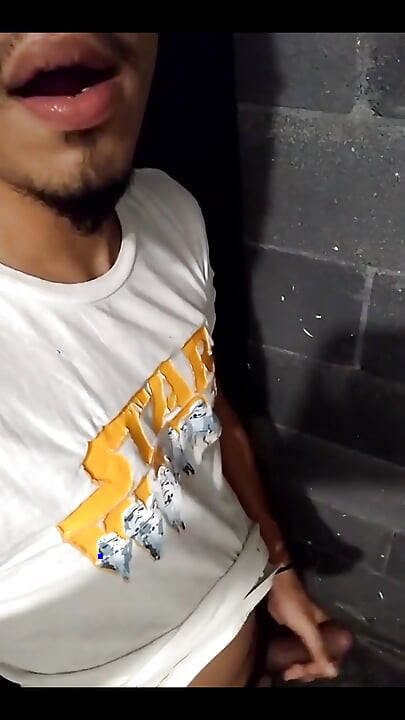 Gdje me vidiš u kupaonici, seksi dečko, napaljeni veliki smiješni kurac
