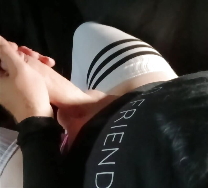 18 minutes edging and jerking with Raven LeTrap
