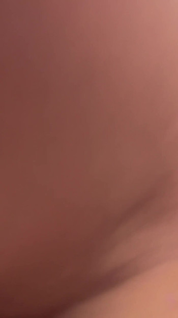 Une demi-sœur demande un massage du corps | Clip 3