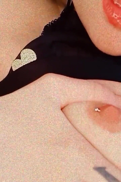 I Love to Masturbate My Pussy for You, My Love