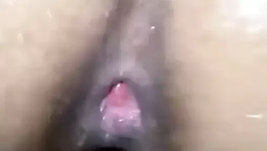 Hot chick Squirting while getting fucked in the Ass