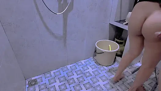 Stepsister caught masturbating with cucumber and then boosted by stepbrother