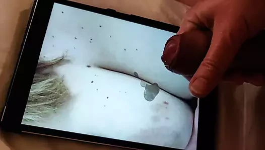 Cum haraç için genç arkadaş ile çarpıcı göğüsleri