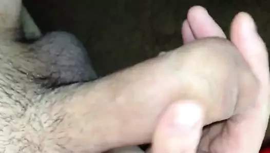 Sulu olana kadar sünnetsiz mastürbasyon yapıyorum