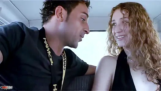 Monica Ledesma: güzel İspanyol amatör Monica Ledesma açık havada porno yıldızıyla sikişiyor