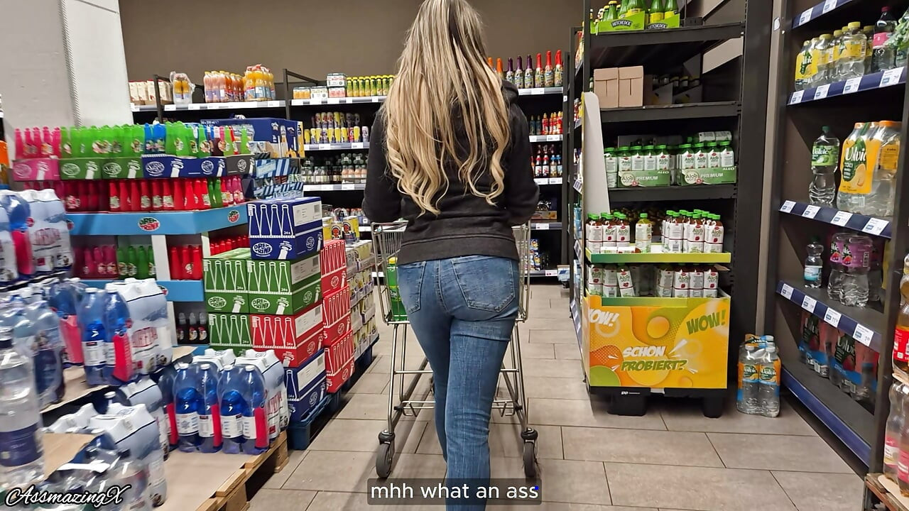 Cizinec šuká moji manželku poté, co ji vyzvedl v supermarketu na veřejnosti