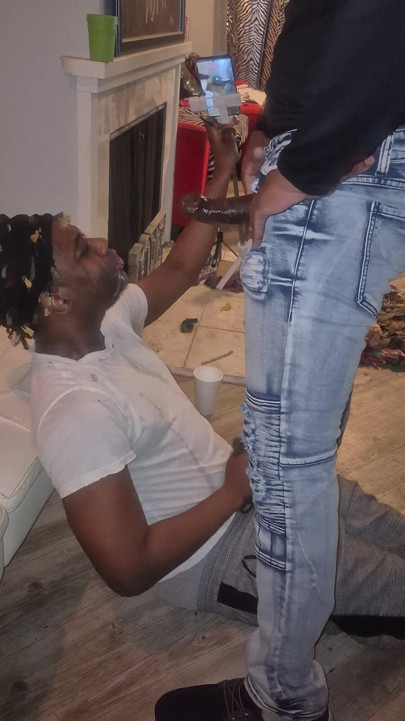 給我那個喉嚨 - 他用大黑毀了我的嘴，讓我全部吞下