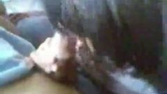 Mały 2-calowy azjatycko-pakistański penis ssany przez multan paki