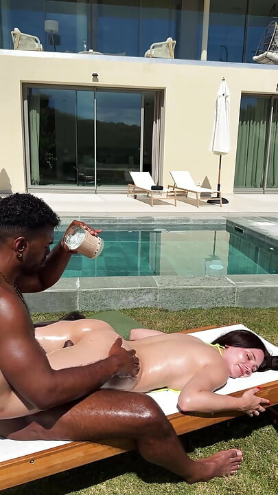 BBC. the Best Sex on Vacation