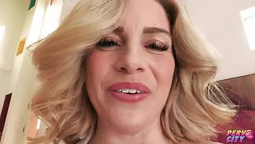 MILf-mutter marilyn midas hardcore-sperma im mund nach tiefem analsex