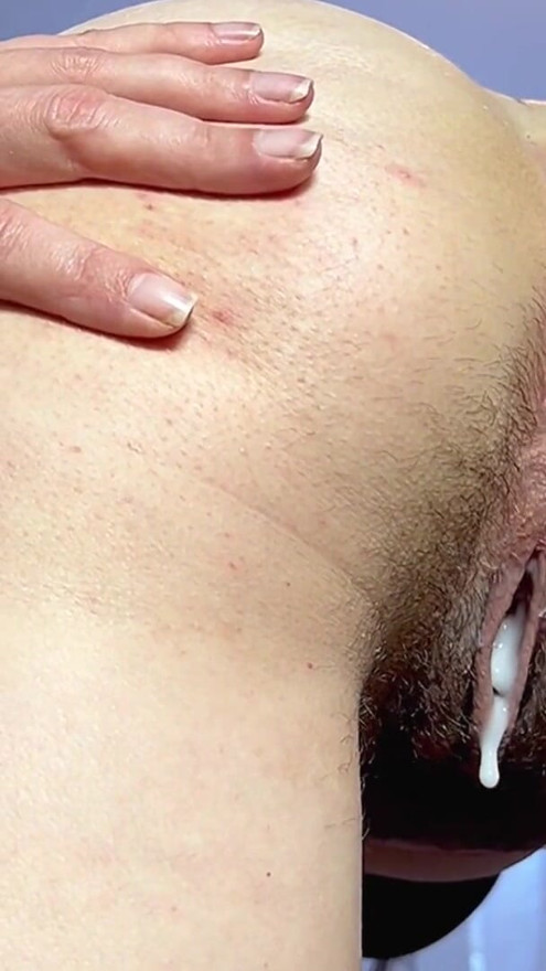 Juicy, flowing creamy baby | Clip 1