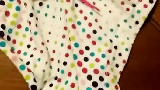 Cum üzerinde benim eş kardeş külot