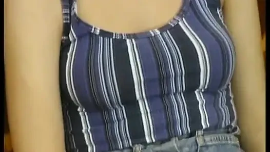 Тинка приходит к нему домой за кофе в любительском видео