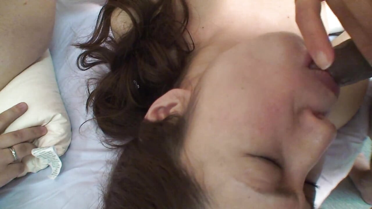 Japanese Foursome with a 20 Year Old and a Fat Mature MILF
