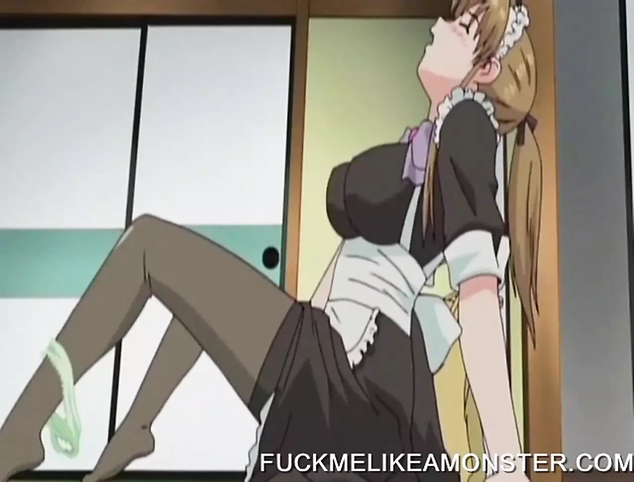 Anime maid masturbates and gets wet