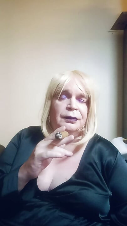 Part 5 - BBW TV discussing her many years in the BDSM and Kink world