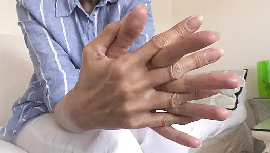 Elegant Summer Hands, Presented by Lady Victoria Valente