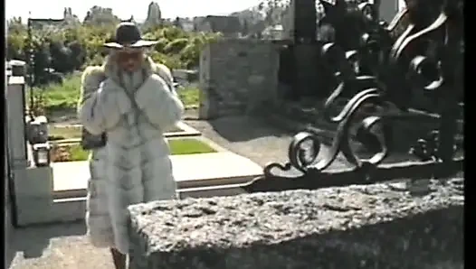 Viyanalı zümrüt bölüm 1 (1990)