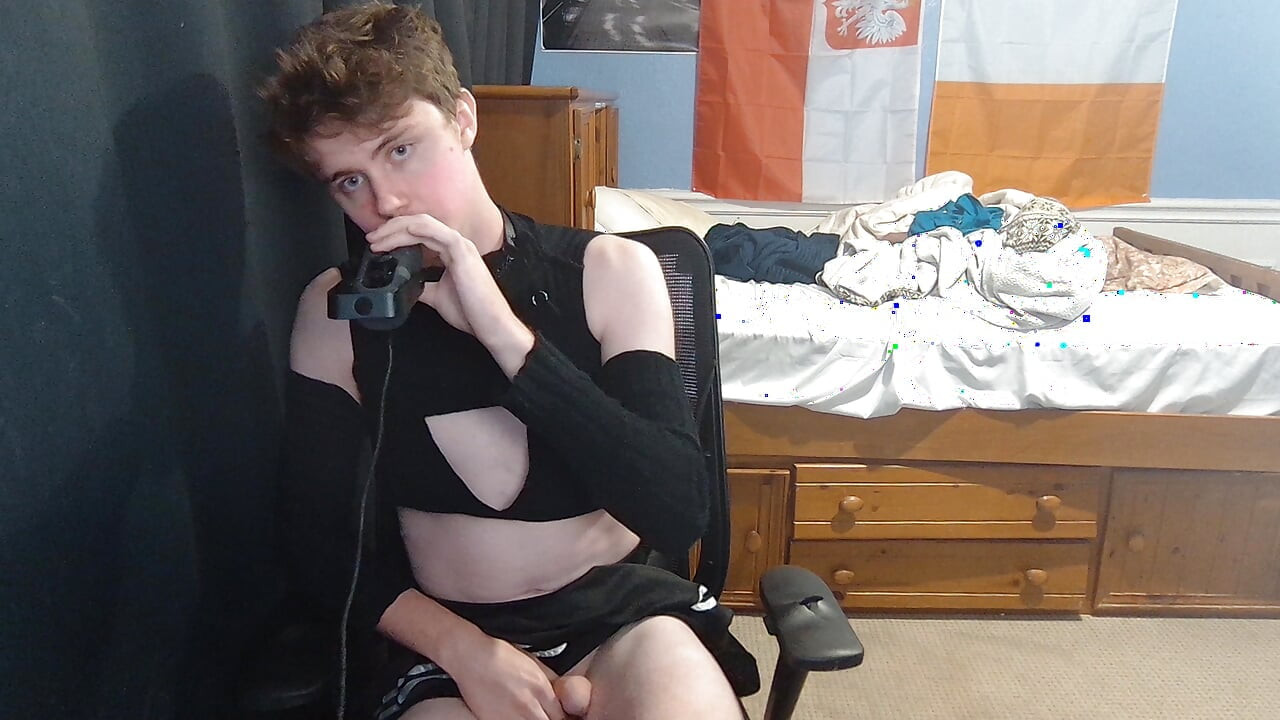 Pink Face FemBoy Verbal Porno Super Sexy