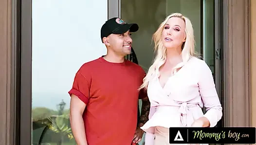 Annenin oğlu - yaramaz orta yaşlı seksi kadın Sophia West üvey oğlu tarafından dölleniyor