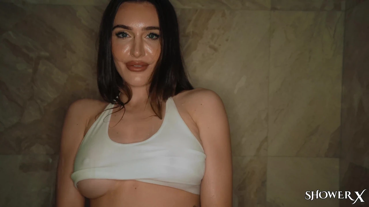 Sırılsıklam ıslak yaramazlık yapıyor - ella reese