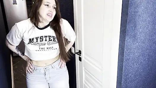 Мой Сводный Брат Закрыл Туалет, И Я Описался