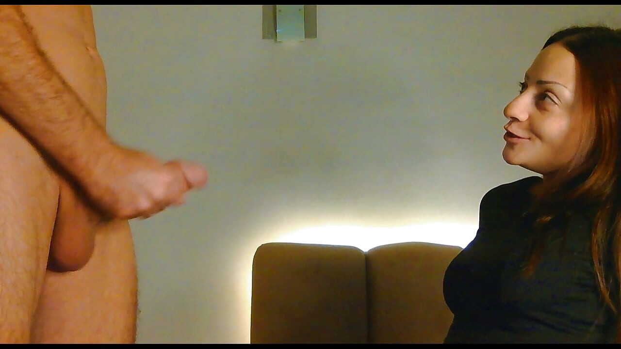 DOĞAL GÖĞÜSLER CFNM ELLE BOŞALTMA POV SPERMLE