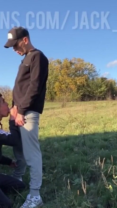 SUCK A DICK A STRAIGHT DUDE OUTDOOR | Clip 3