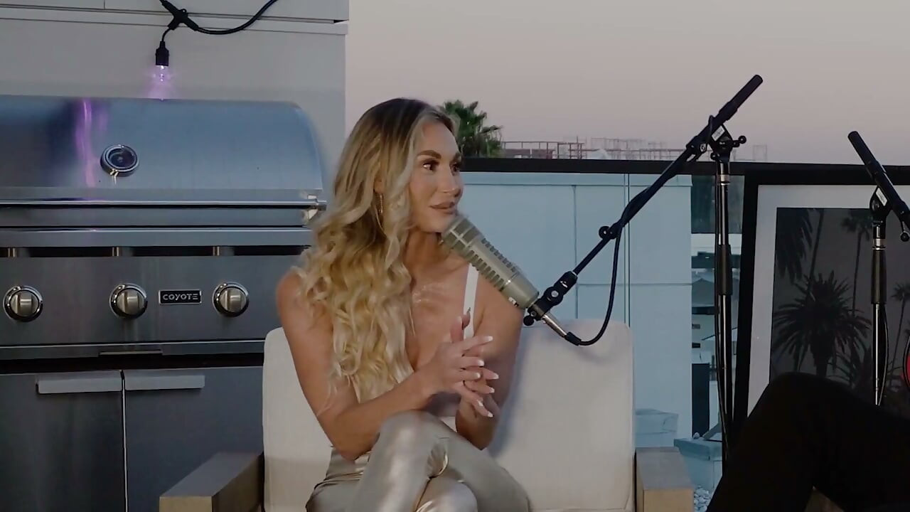 완벽한 쓰리섬 W Jeni Summers