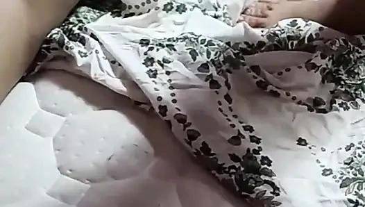 Марокканскую проститутку трахает тунисский мужчина с большим хуем в отеле