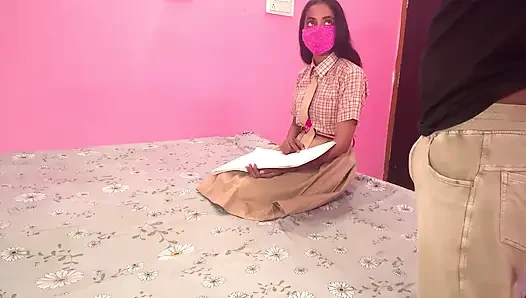Odasında ders okuyan bir öğrenci yarağımı emdi ve sert domaltarak sikildi