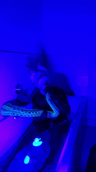 Uv Latex Drone Session