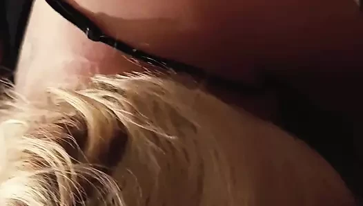 Fingering beautifull mature girlfriend and she sucks my dick